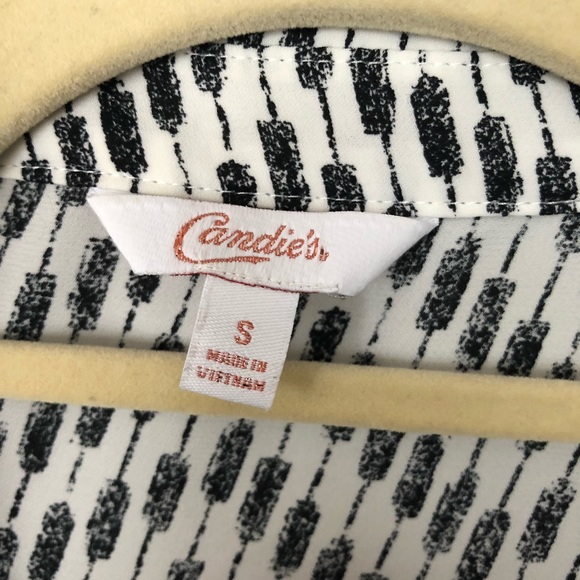 Candies Chevron Cold Shoulder Top - Picture 8 of 8